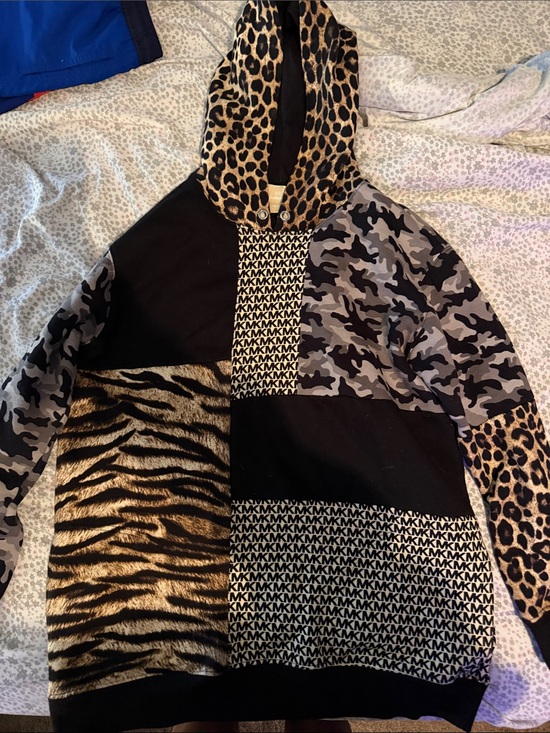 Michael Kors Other - Michael Kors multiprint sweatset